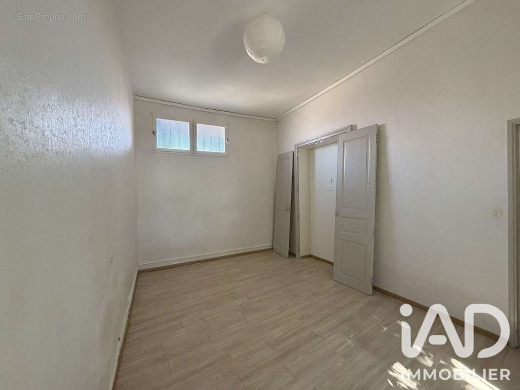 Appartement 78 m² à Bedarrides  - photo 9