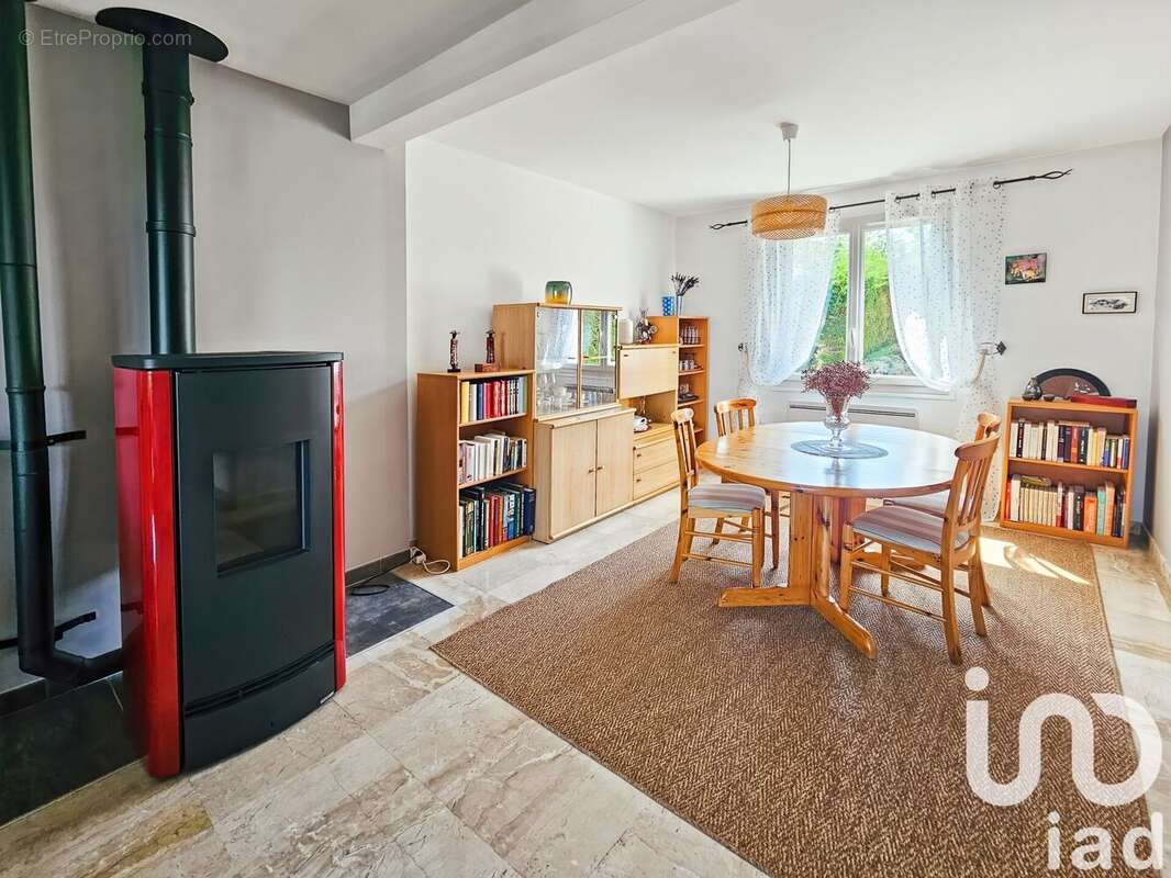 Photo 2 - Maison à COMBS-LA-VILLE