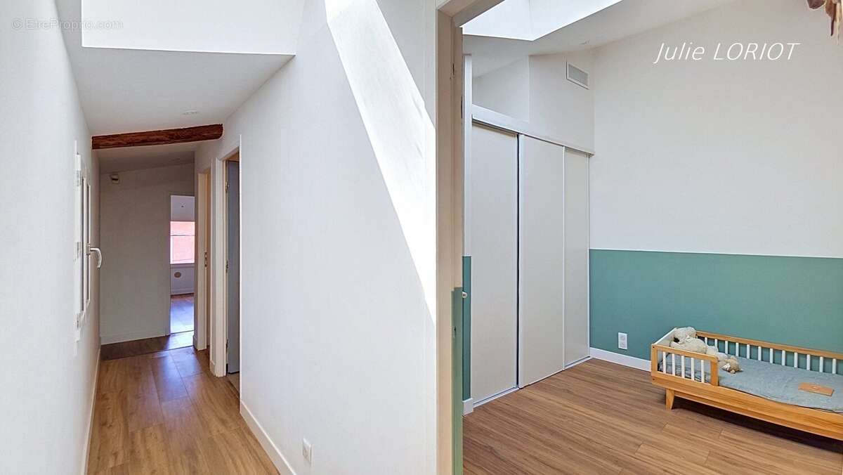 Maison à POUZOLLES