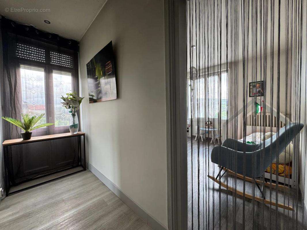 Maison à ROMENY-SUR-MARNE