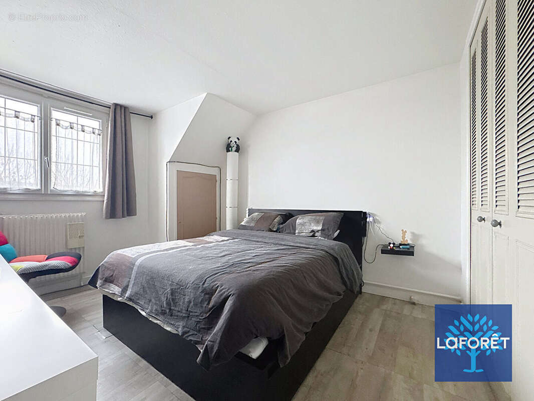 Maison à SAVIGNY-SUR-ORGE