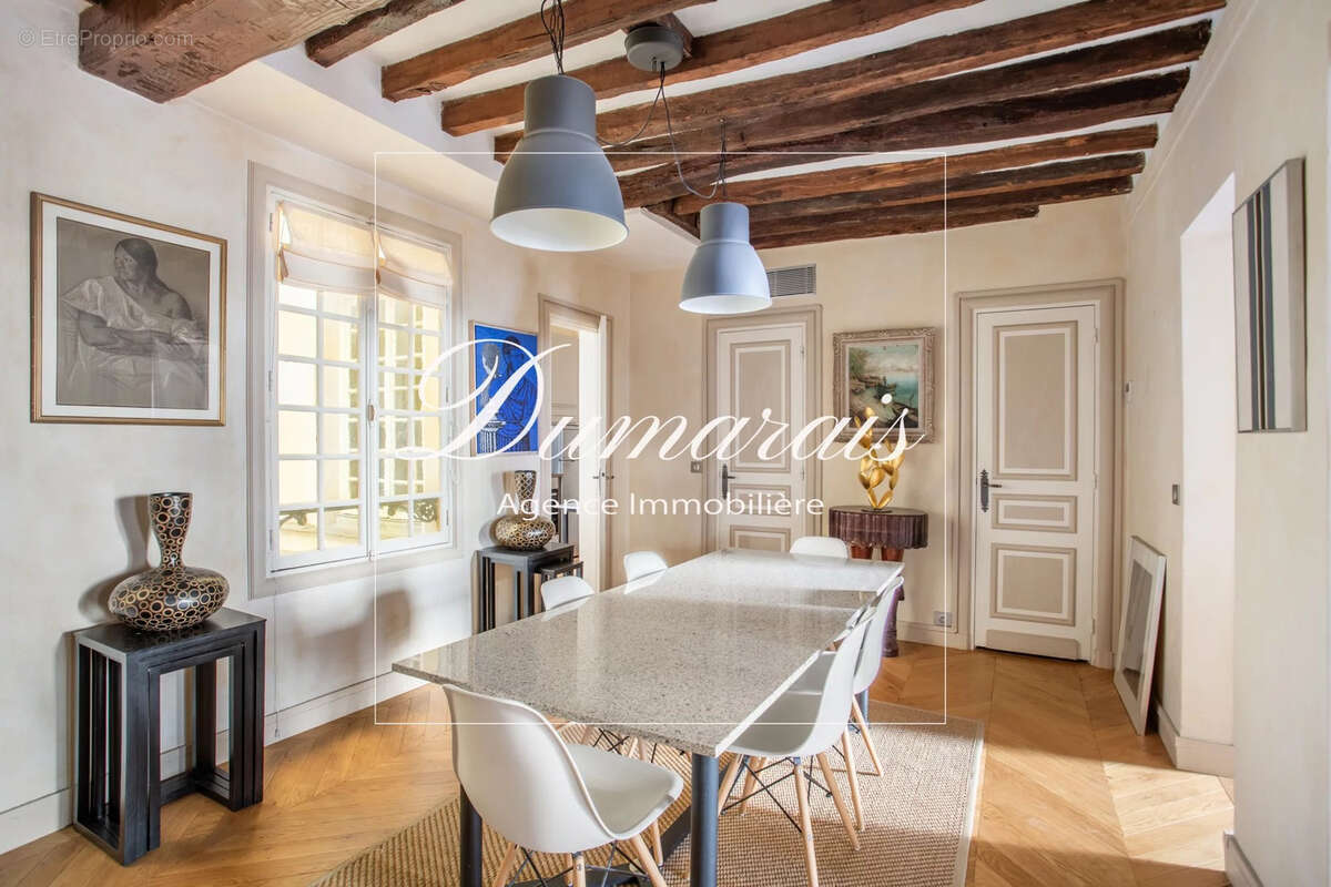 Appartement à PARIS-4E