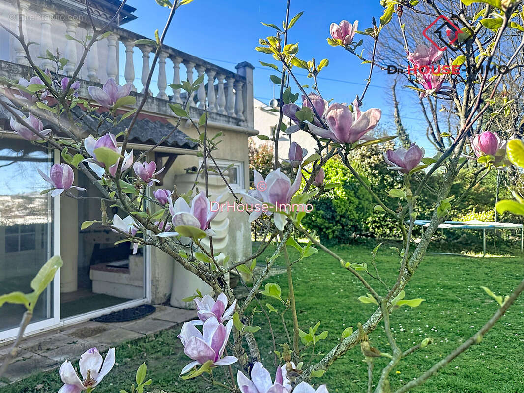 Maison à COULOUNIEIX-CHAMIERS