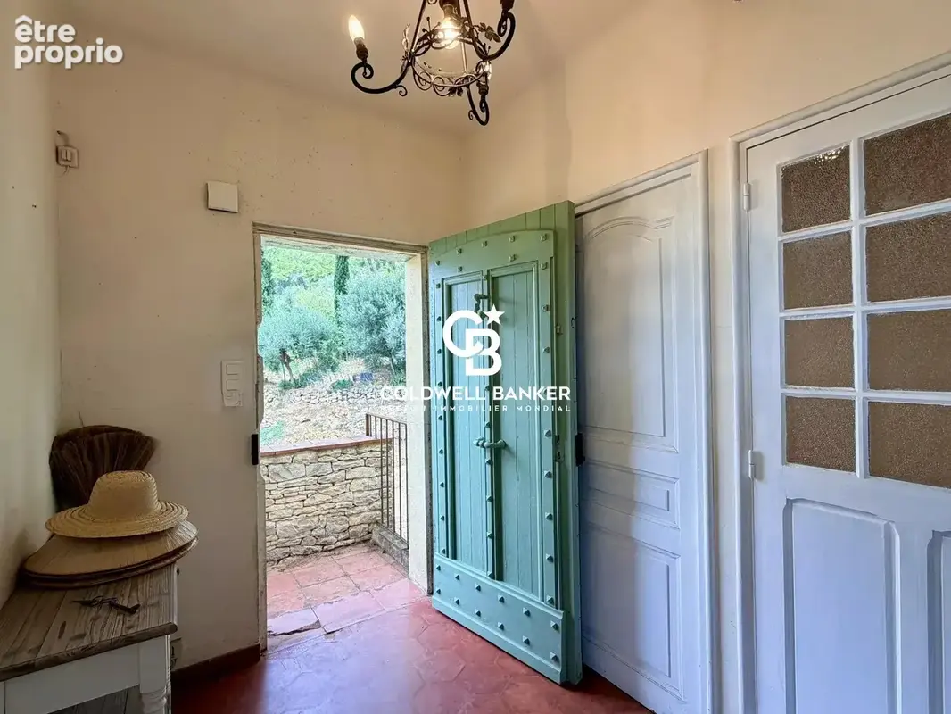 Villa de caractère avec vue mer et piscine, Domaine de La Californie - 83320 Carqueiranne - photo 3