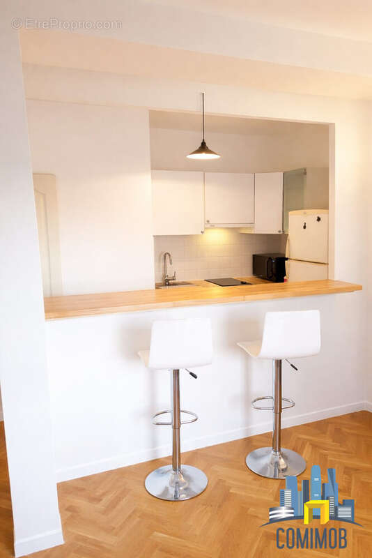 Appartement à COURBEVOIE