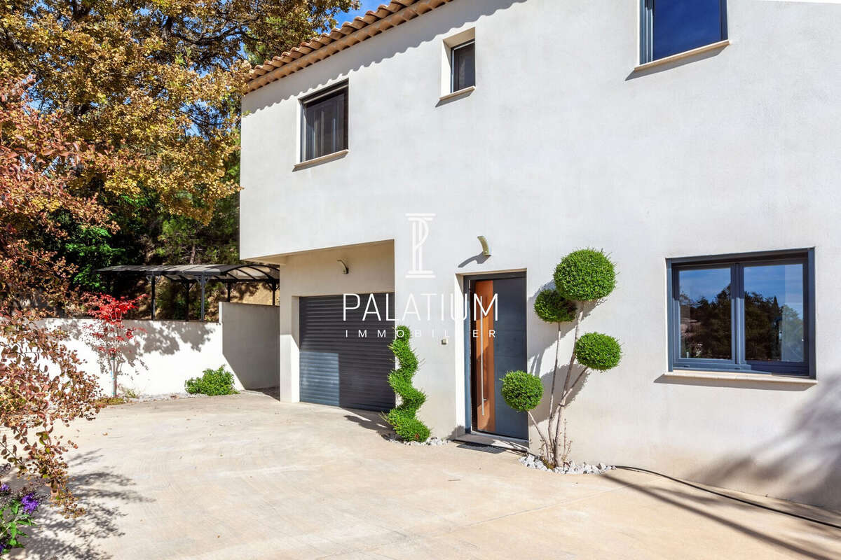 Maison à GREOUX-LES-BAINS