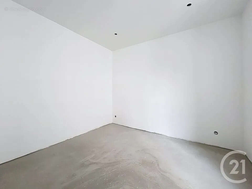 Autre à MELUN