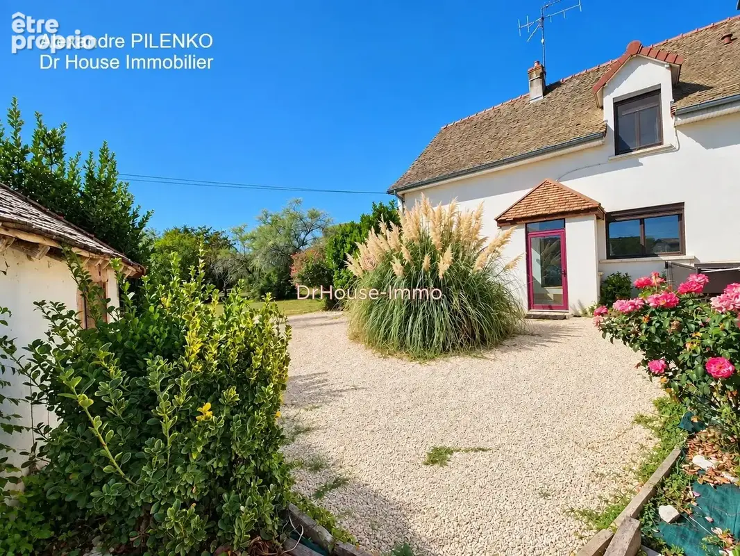 Maison 7 pièces 170 m² à vendre à Saint-Remy (71100) - photo 2