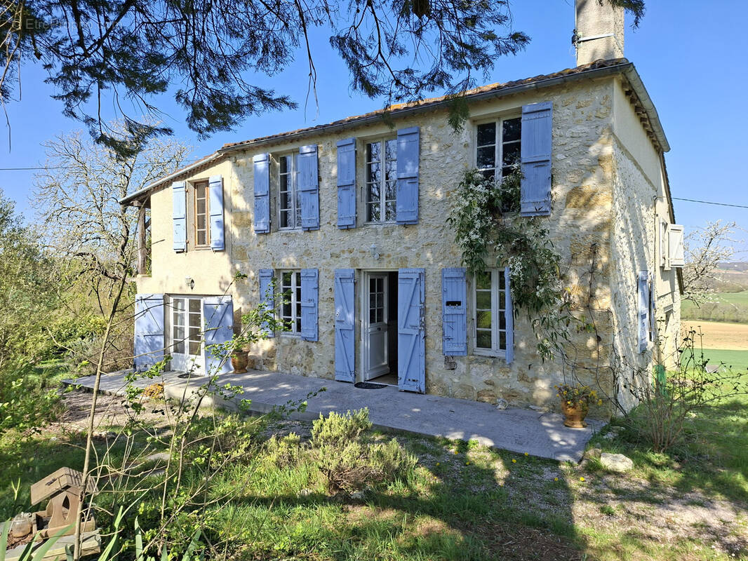 Maison à SAINT-PUY