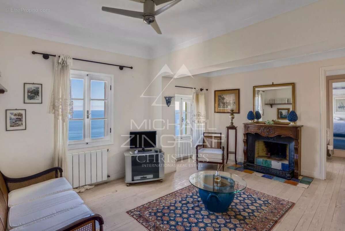 Roquebrune-Cap-Martin – Villa d’exception avec vue panoramique sur la mer - photo 10
