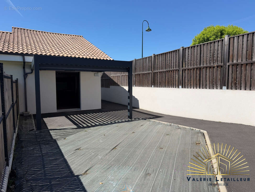 Appartement à POMPIGNAC