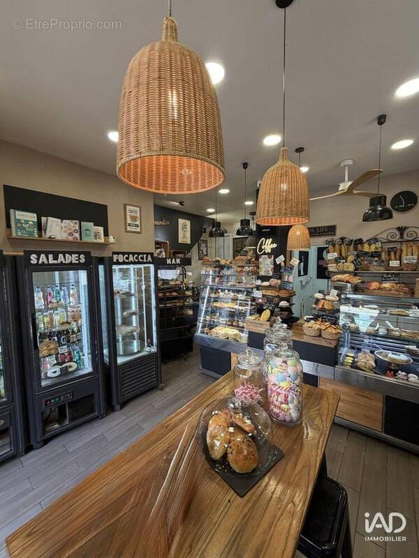 Photo 1 - Commerce à MARSEILLE-1E