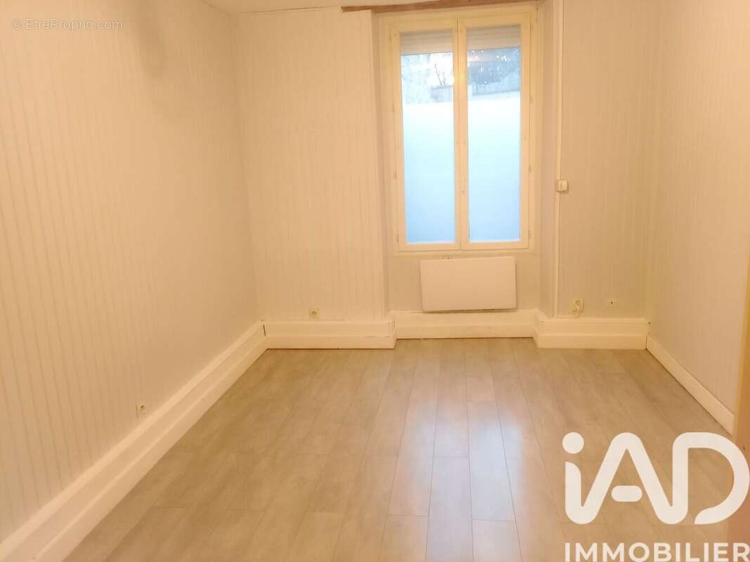 Photo 4 - Appartement à NEUILLY-EN-THELLE