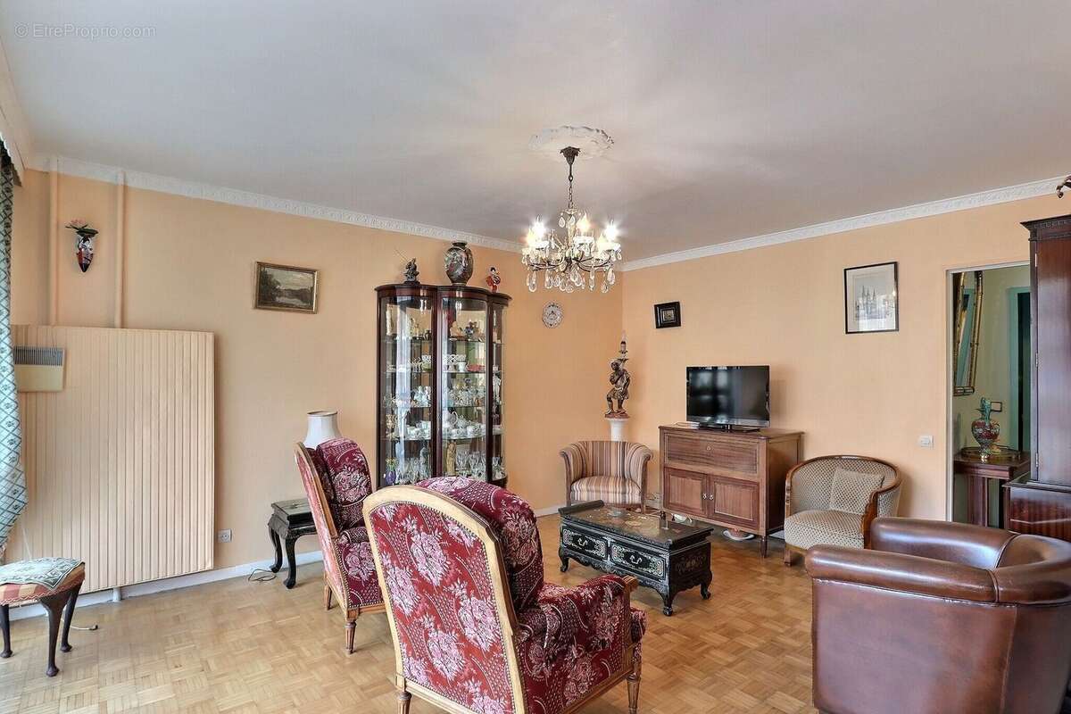 Photo 3 - Appartement à MARSEILLE-7E