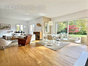 Maison à DIVONNE-LES-BAINS