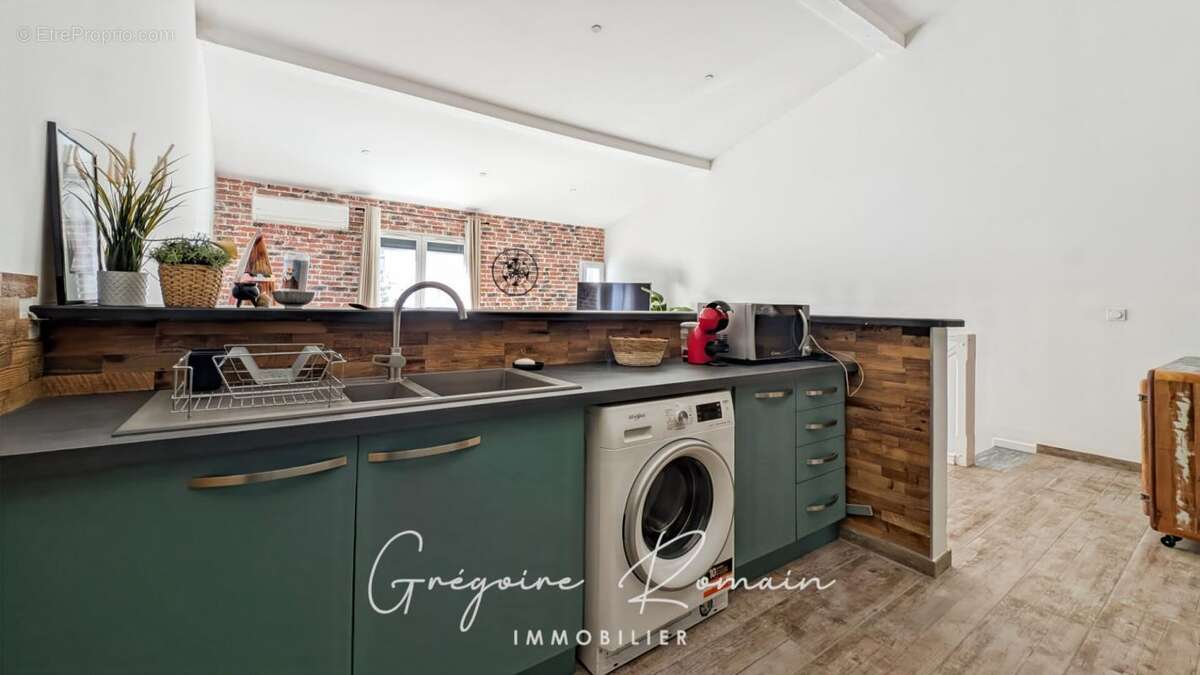 Maison à SAINT-CHAMAS