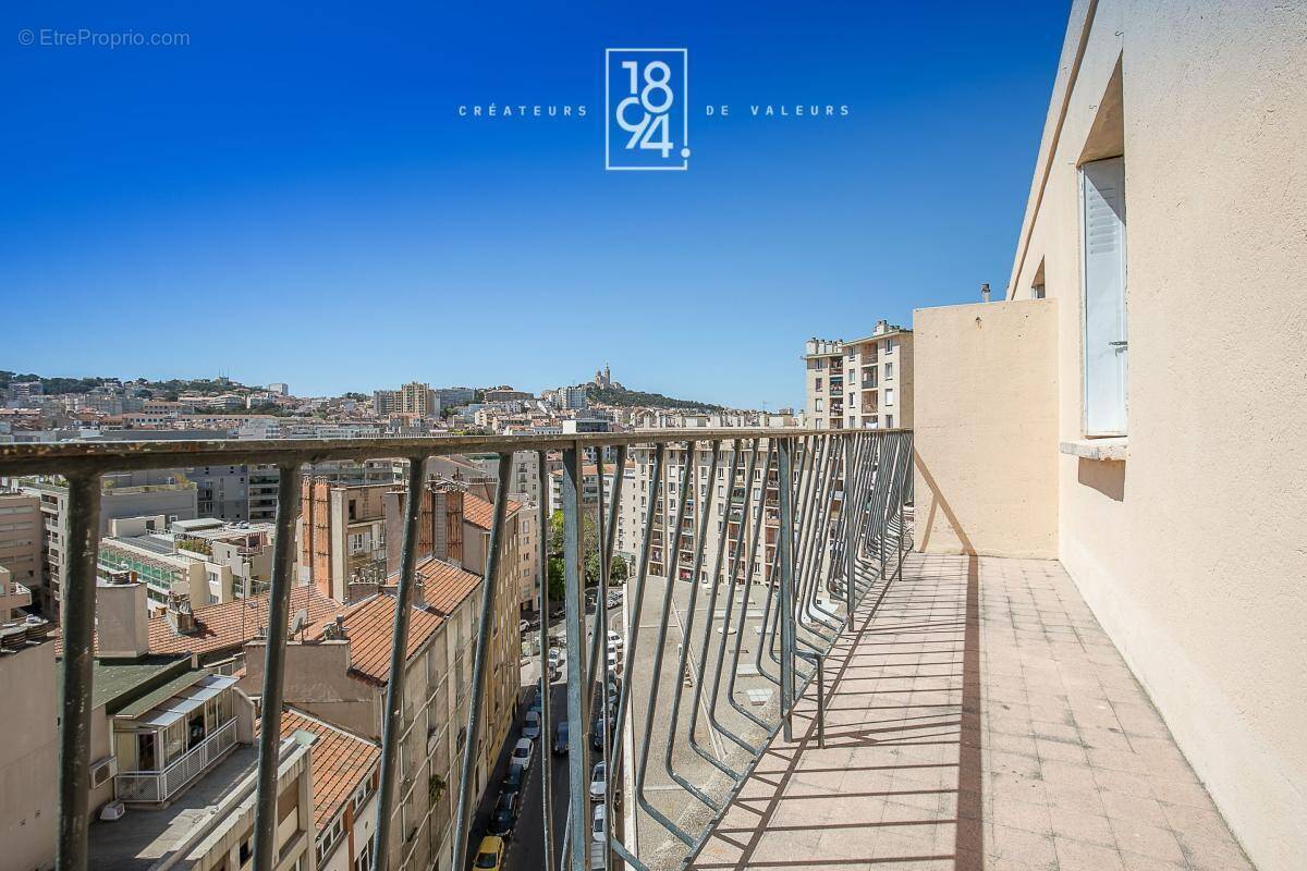 Appartement à MARSEILLE-6E
