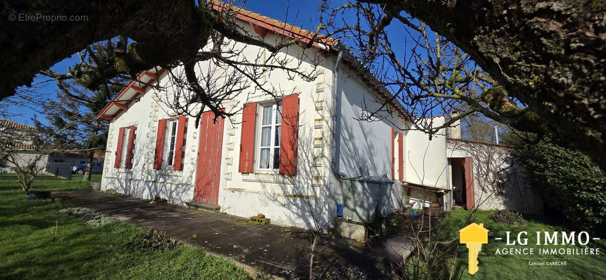 Maison à MORTAGNE-SUR-GIRONDE