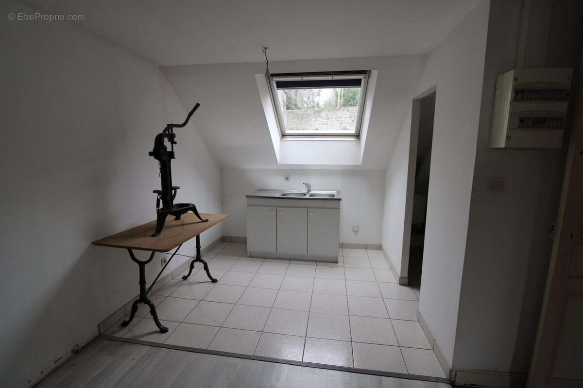 Appartement 213 m² à Saint-Brieuc  - photo 2