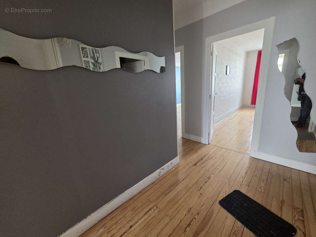 Appartement à SAINT-ETIENNE