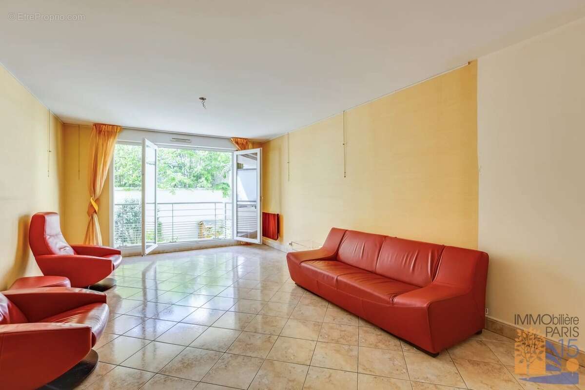 Appartement à PARIS-15E