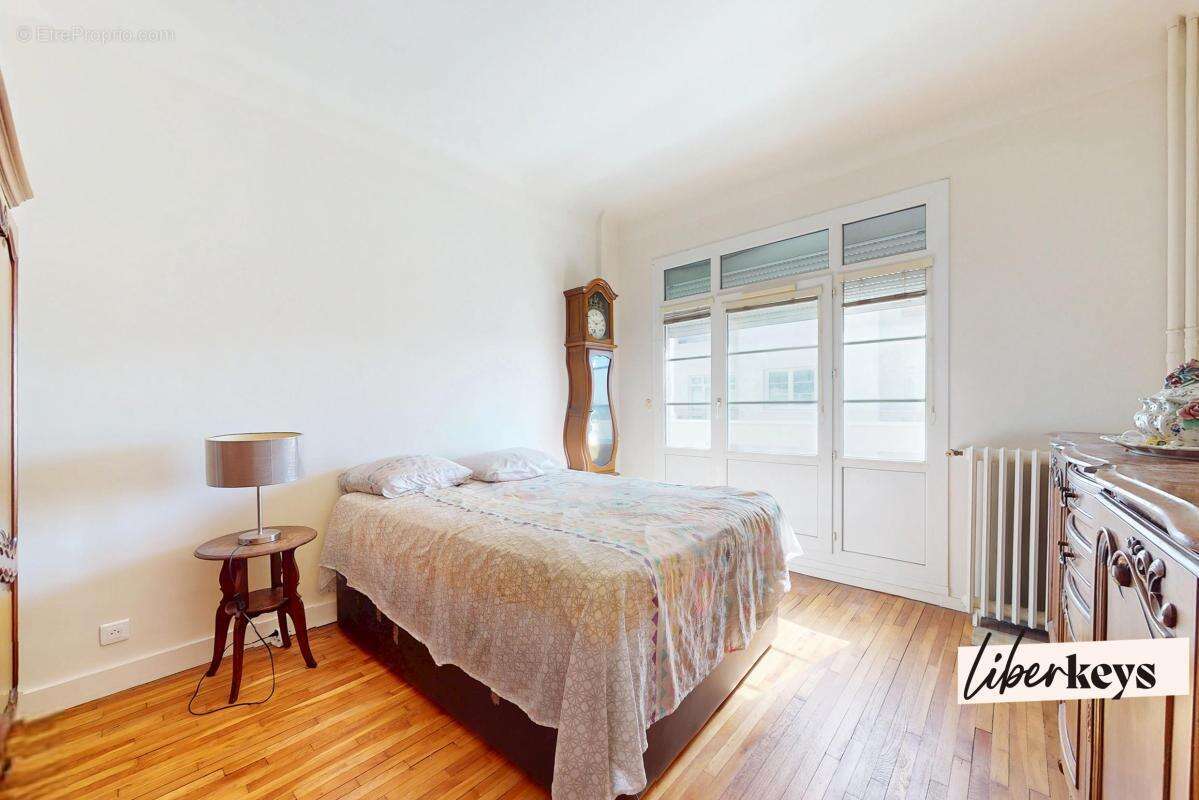 Appartement à MONTROUGE