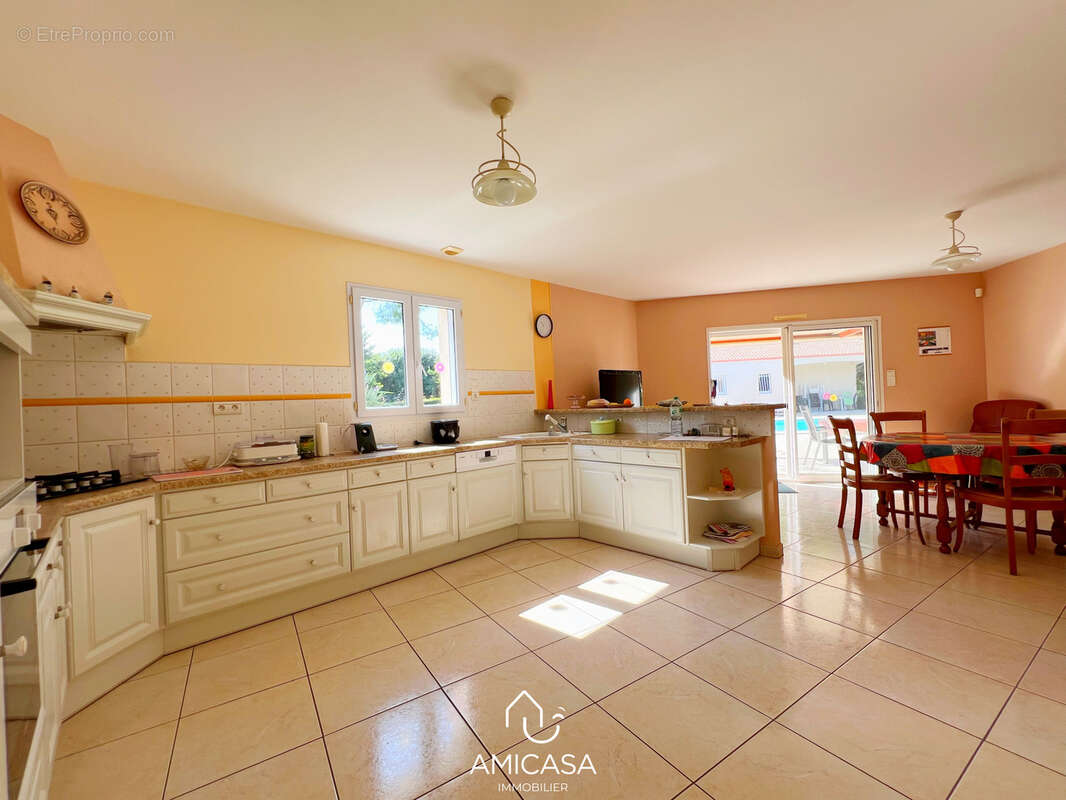 Fors - maison de plain-pied t5 avec piscine - terrain divisible - photo 8
