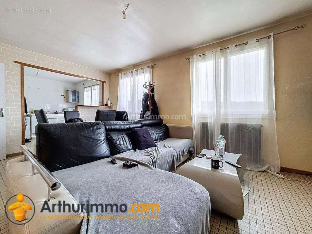 Maison à CHIGNY-LES-ROSES