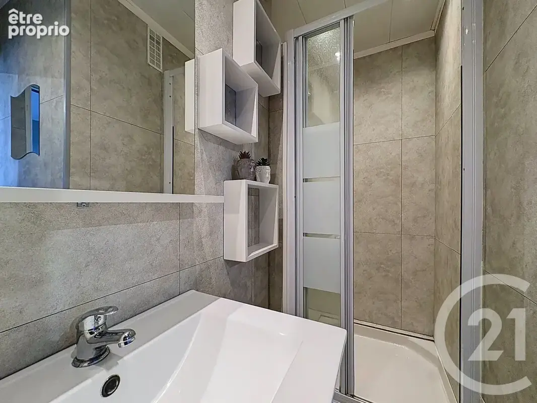 Appartement 2 pièces 36 m² à vendre à La Chapelle-Saint-Luc (10600) - photo 8