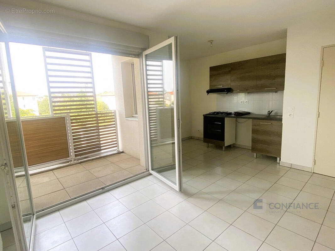 Appartement à RILLIEUX-LA-PAPE