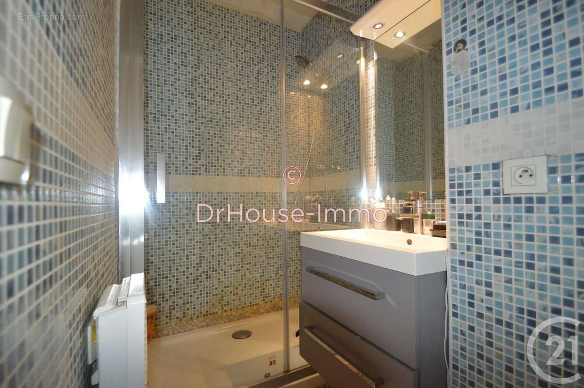 Appartement 41 m² à Eybens  - photo 4