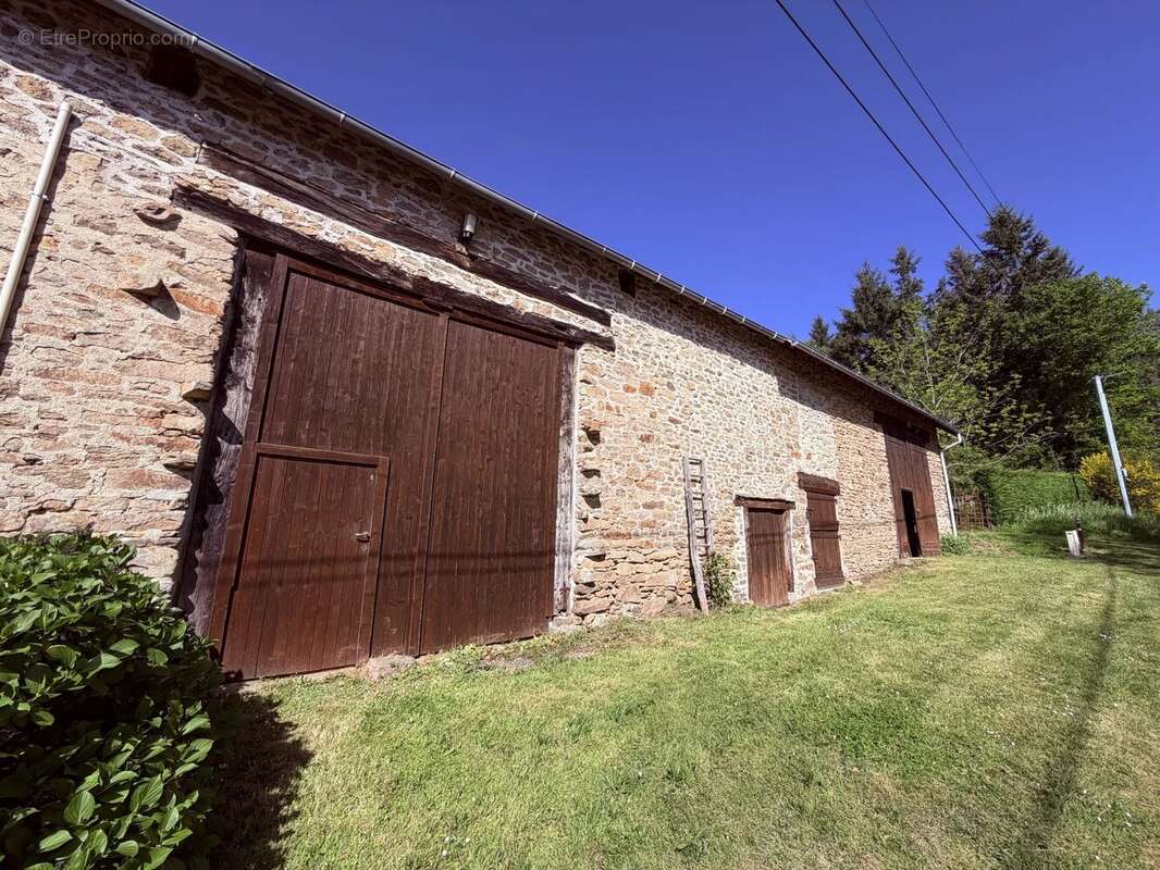 Maison à LES GRANDS-CHEZEAUX