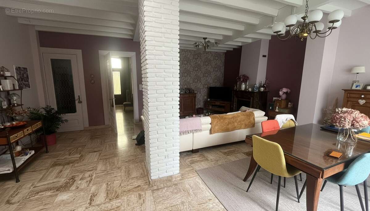 Maison à HAZEBROUCK
