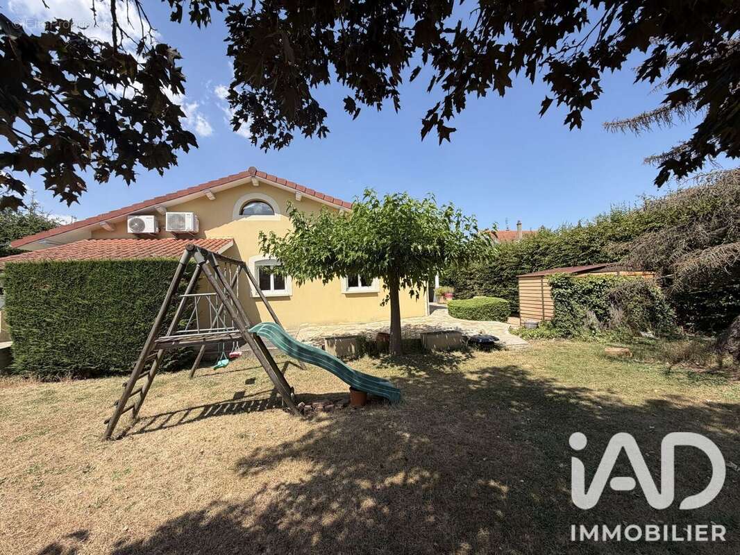 Maison 170 m² à Veauche  - photo 8