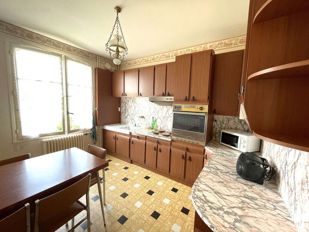 Grande Maison -  4 Chambres - Garages - photo 5