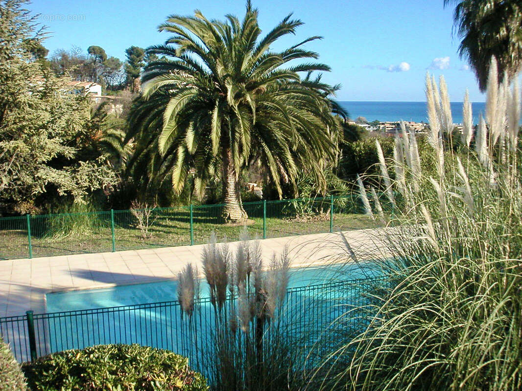 Appartement à VILLENEUVE-LOUBET