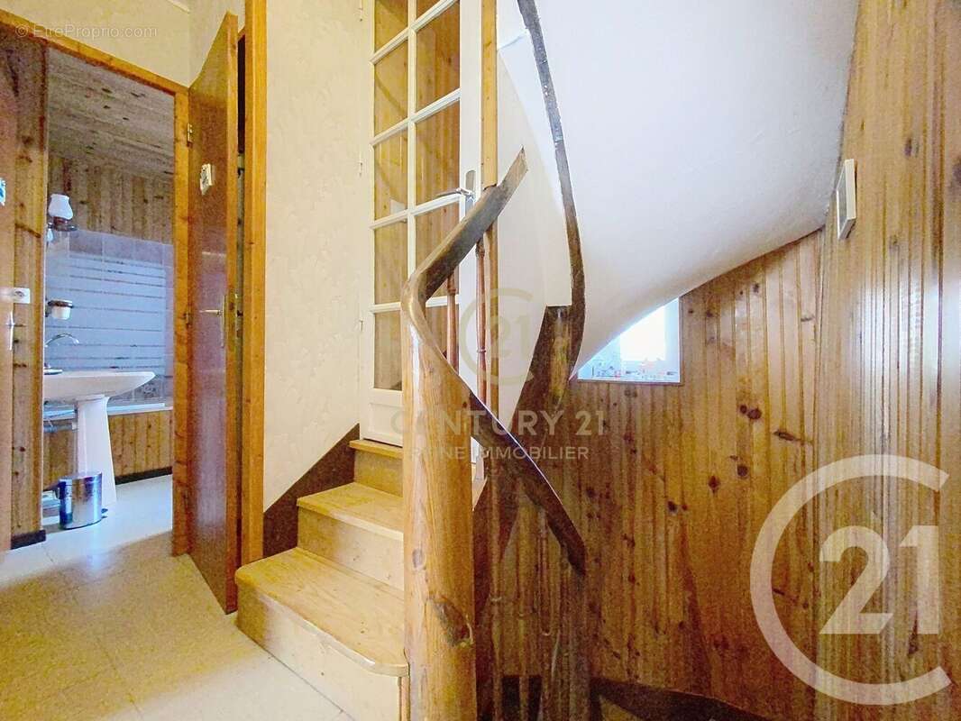 Maison à LE POULIGUEN