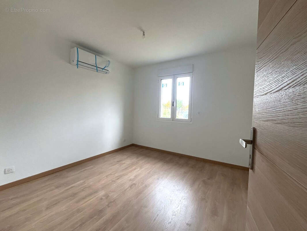 Maison à BREUILPONT