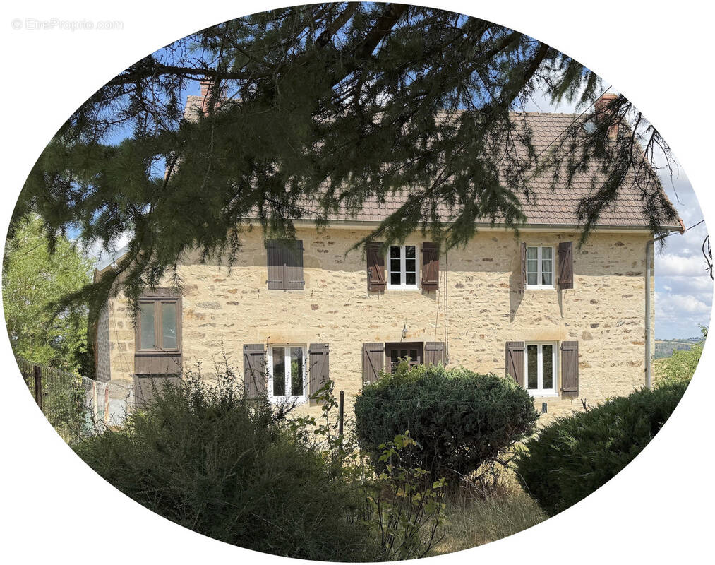 Maison à CHATEAU-SUR-CHER