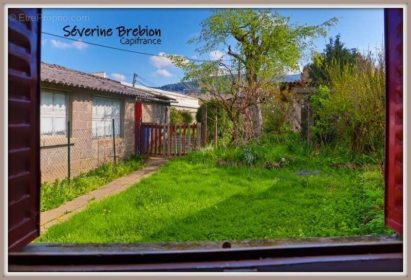 Maison à CHABRELOCHE