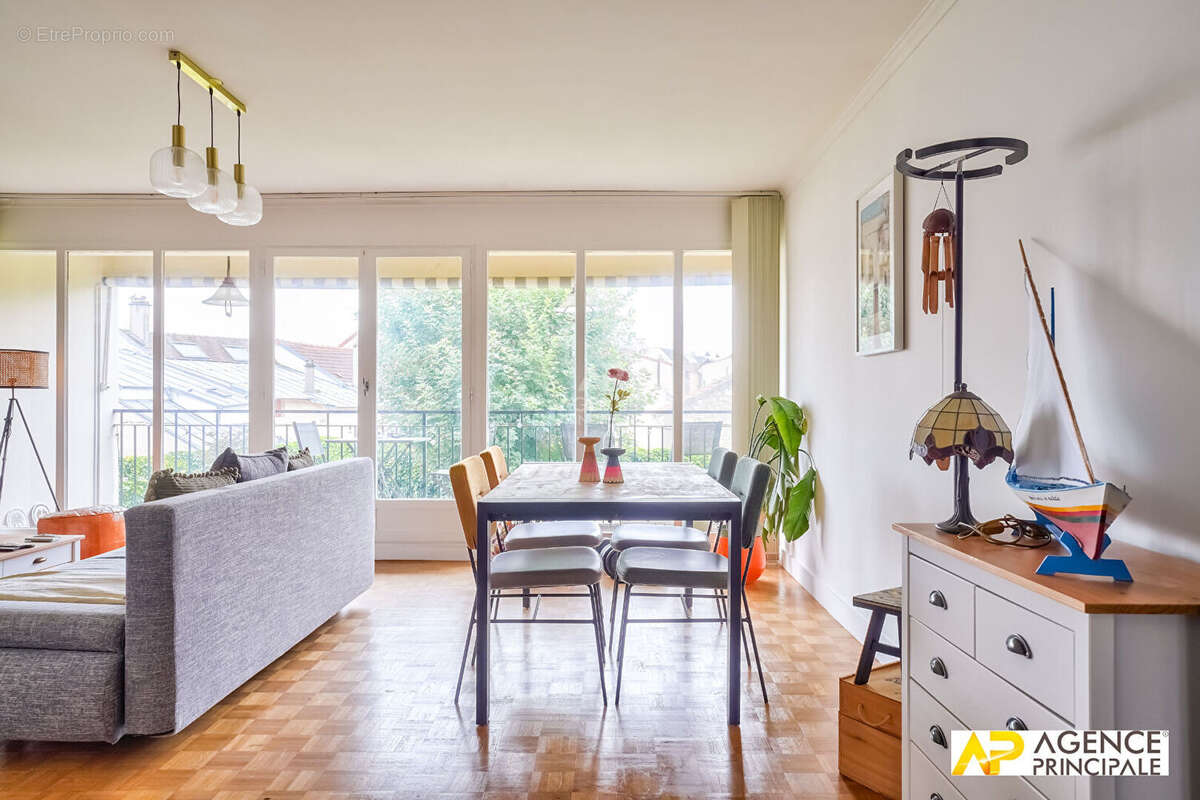 Appartement à MAISONS-LAFFITTE
