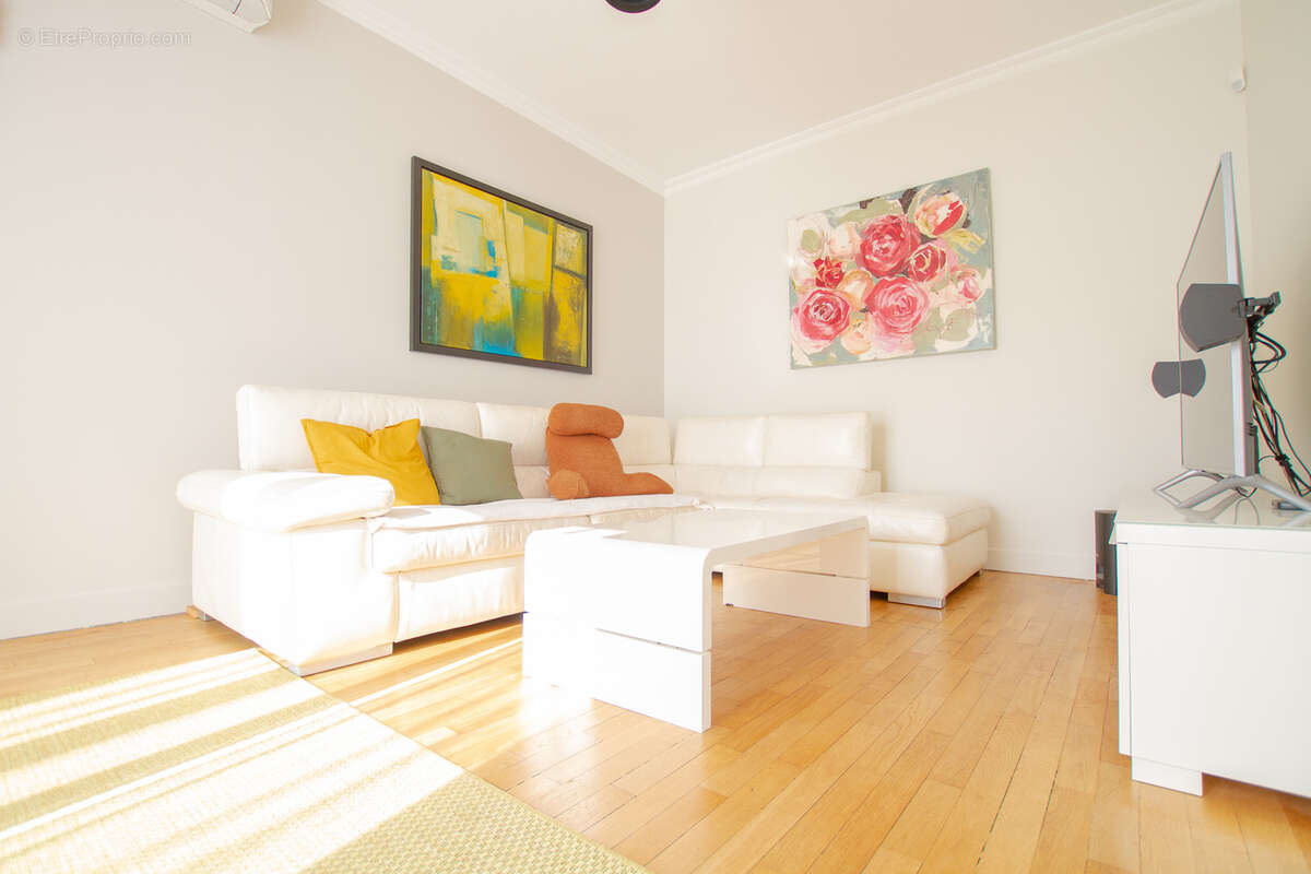 Maison à VILLENEUVE-LE-ROI