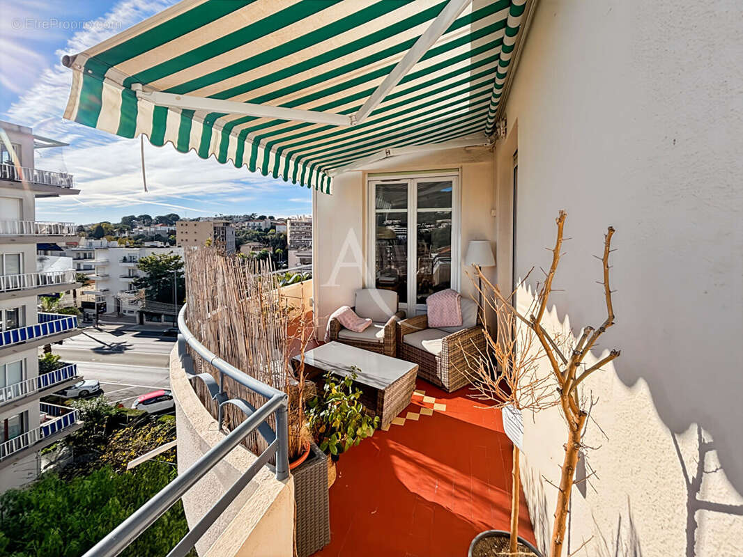 Appartement à LE CANNET