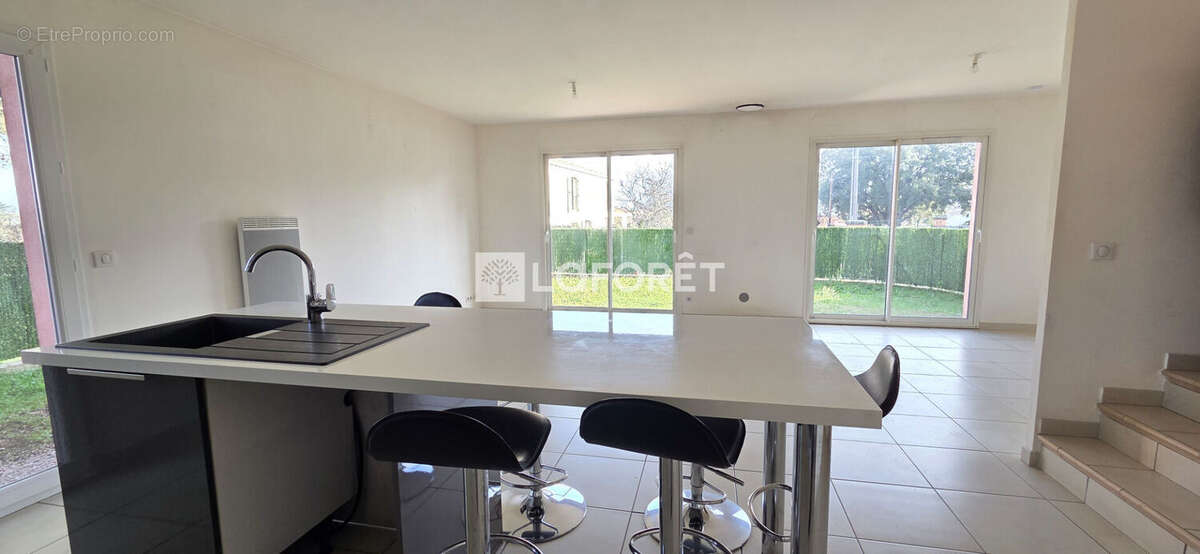 Maison à SAINT-MAXIMIN-LA-SAINTE-BAUME