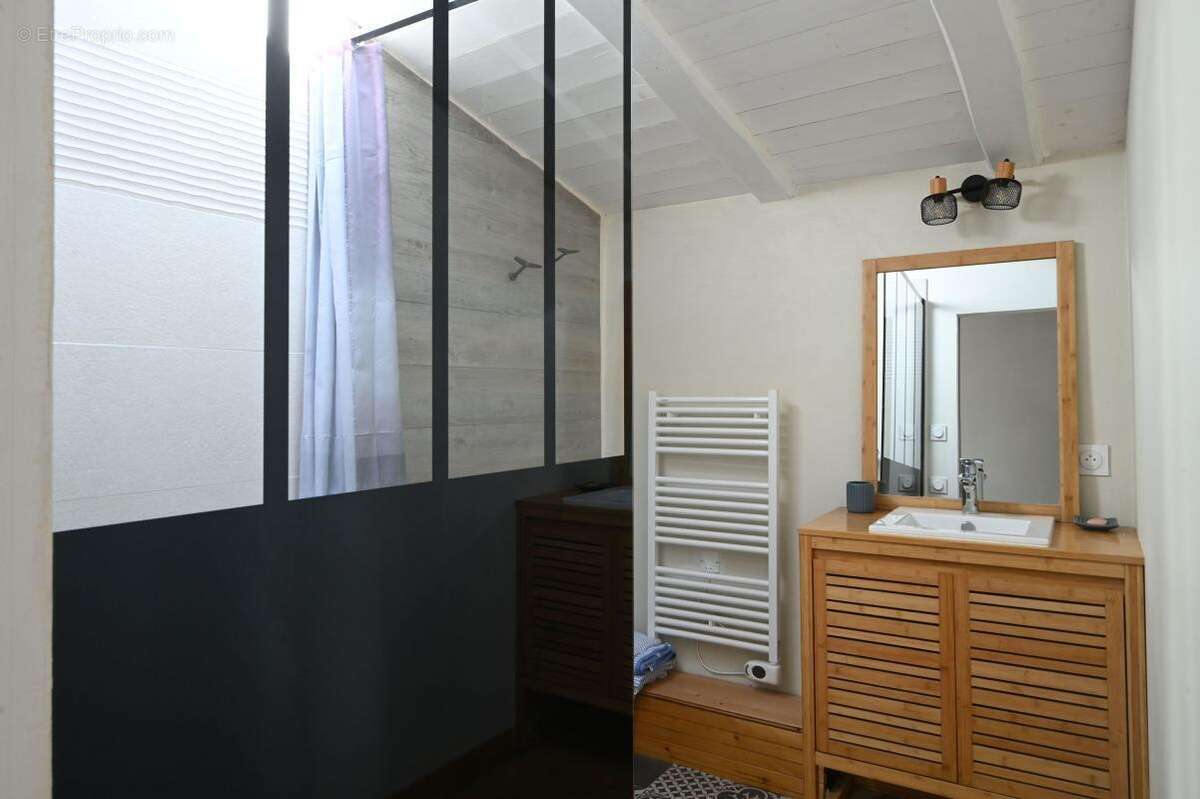 Maison à SAINT-CLEMENT-DES-BALEINES