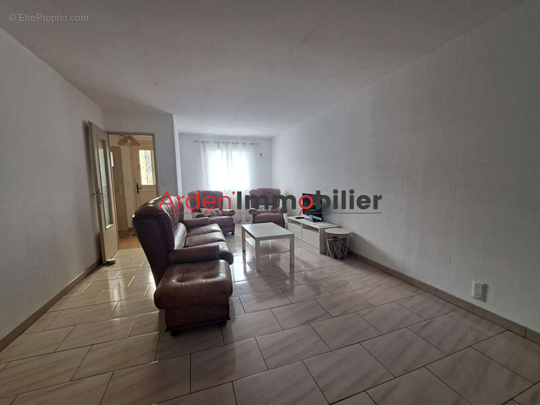 Maison à vendre à Rethel - 3 chambres, 110.85 m², terrain 447 m² - photo 5