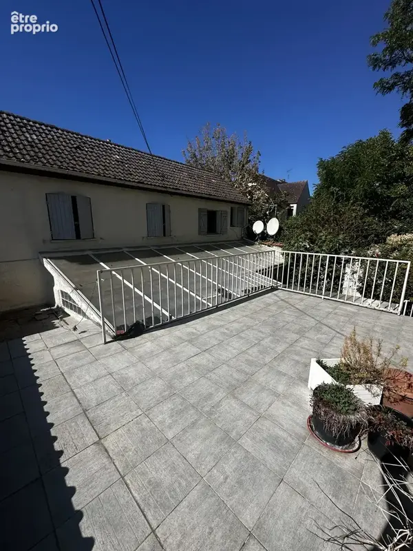 Maison de ville à rénover - photo 2