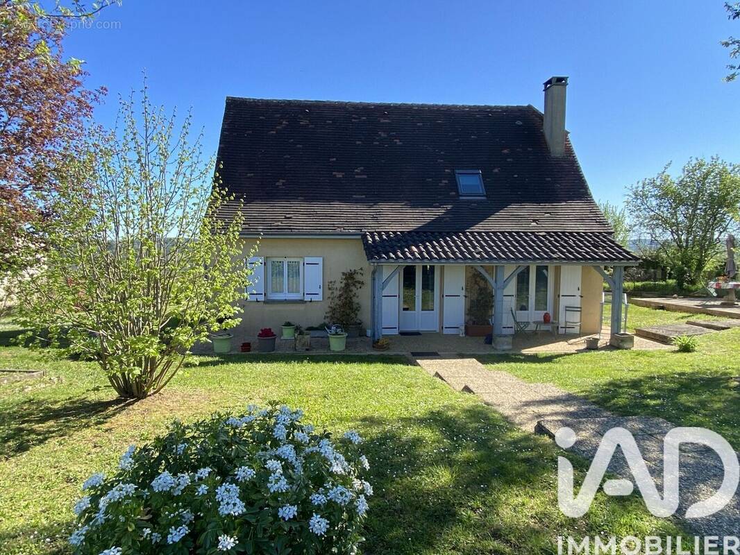 Photo 1 - Maison à MONPLAISANT