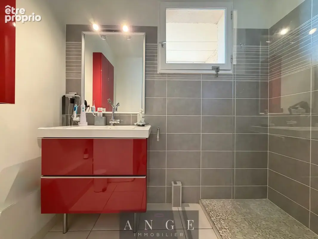 Appartement standing t4 - 91,54m2 - terrasse - ascenseur - parking residence - le pradet centre - photo 6