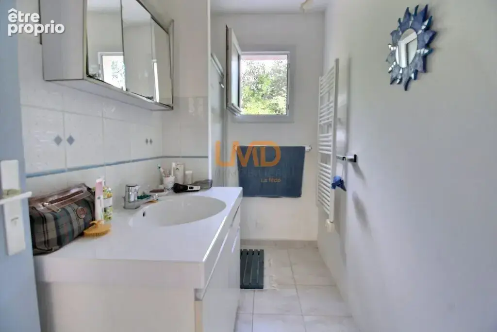 Maison de plain pied proche du centre village - photo 10